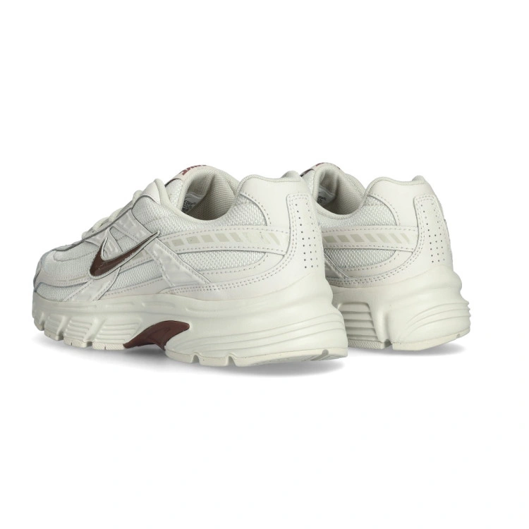 zapatilla-nike-initiator-mujer-beige-5