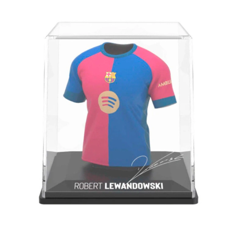 fc-barcelona-vitrina-camiseta-fc-barcelona-lewandowski-2024-2025-blue-red-2