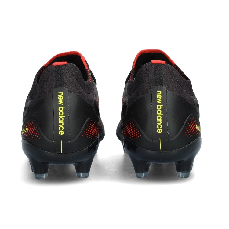 bota-new-balance-tekela-elite-low-laced-mg-v5-black-4