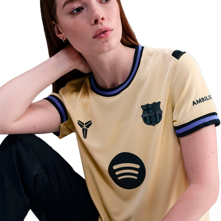camiseta-nike-fc-barcelona-segunda-equipacion-2025-2026-mujer-gold-4