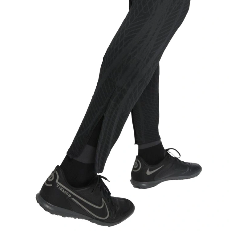 pantalon-largo-nike-pantalon-dri-fit-strike-negro-naranja-4