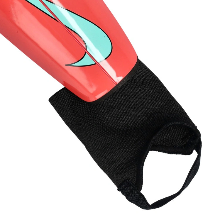 espinillera-nike-charge-guard-shinpads-rojo-2