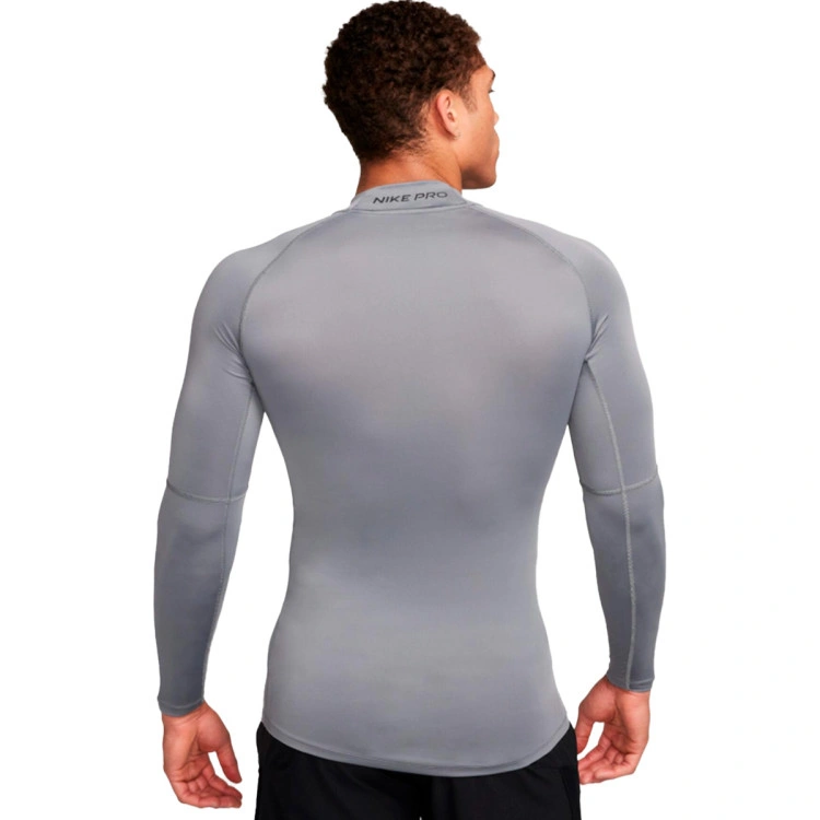camiseta-nike-pro-dri-fit-mock-neck-ls-jersey-gris-1