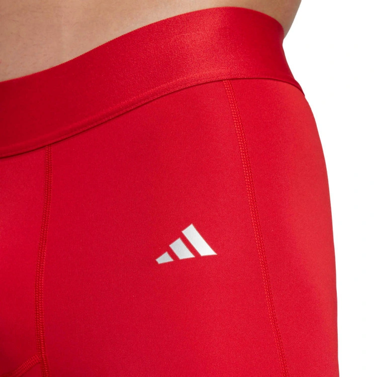 malla-corta-adidas-techfit-red-3