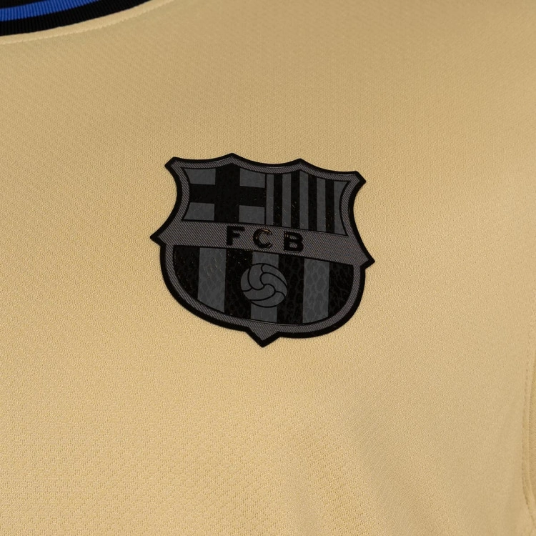 camiseta-nike-pedri-fc-barcelona-segunda-equipacion-x-kobe-2025-2026-gold-4