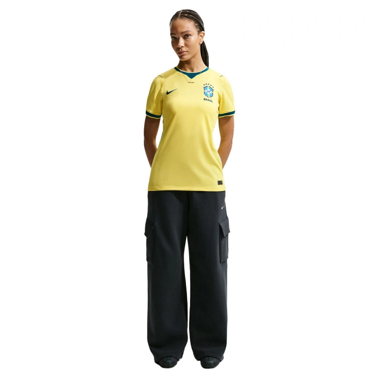 camiseta-nike-brasil-primera-equipacion-mundial-2026-mujer-canary-yellow-4