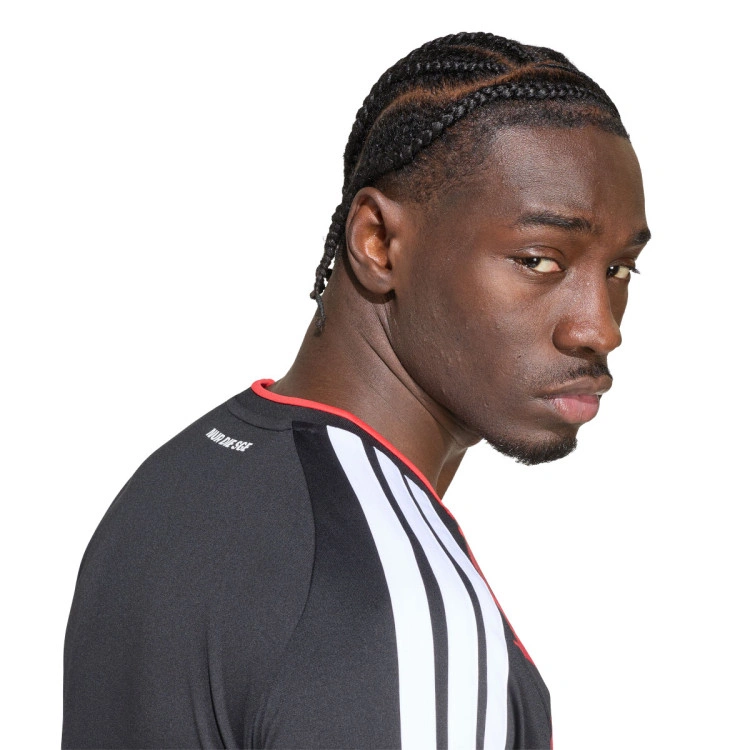 camiseta-adidas-eintracht-frankfurt-primera-equipacion-2026-2027-sge-red-4