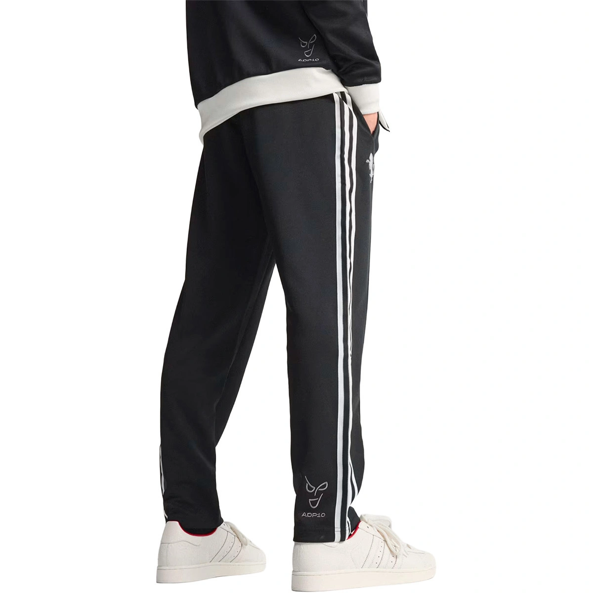 pantalon-largo-adidas-juventus-fanswear-2025-2026-black-1