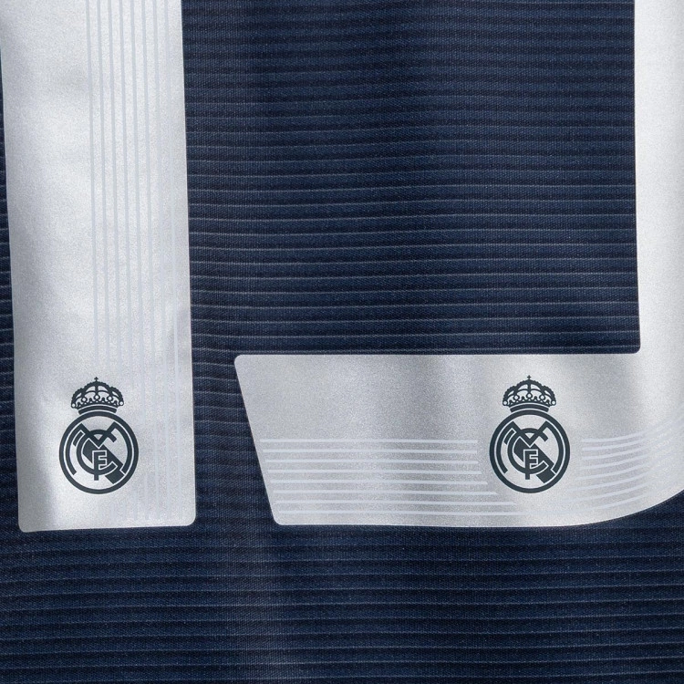 camiseta-adidas-real-madrid-segunda-equipacion-2025-2026-nino-arda-guler-parche-navy-10