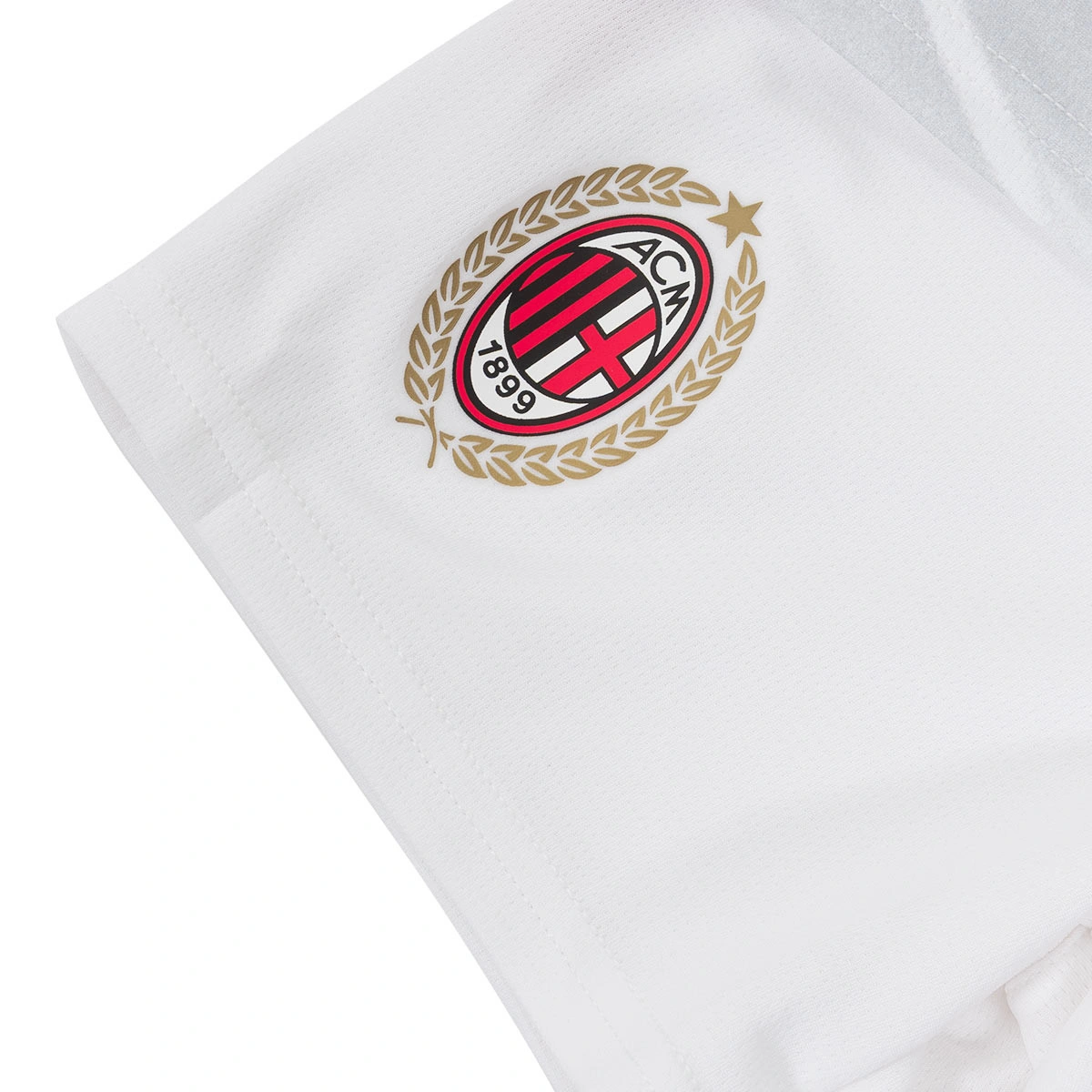 conjunto-puma-ac-milan-segunda-equipacion-2026-2027-nino-puma-white-victory-gold-4