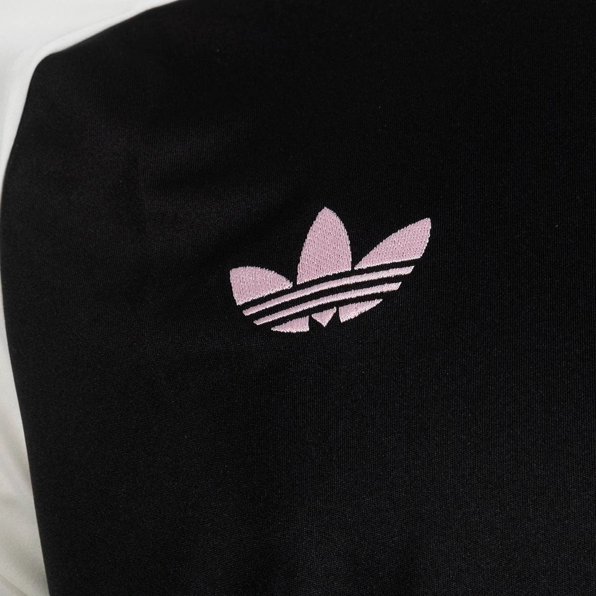 camiseta-adidas-juventus-pre-match-away-2026-2027-blackoff-white-2