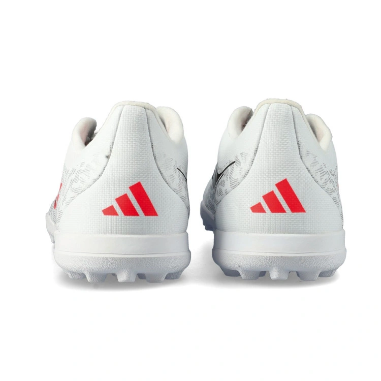 bota-adidas-predator-club-turf-white-tursol-core-black-4