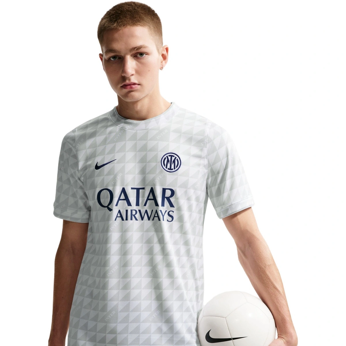 camiseta-nike-inter-milan-pre-match-2026-2027-white-2