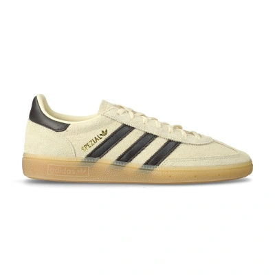 Baskets Handball Spezial