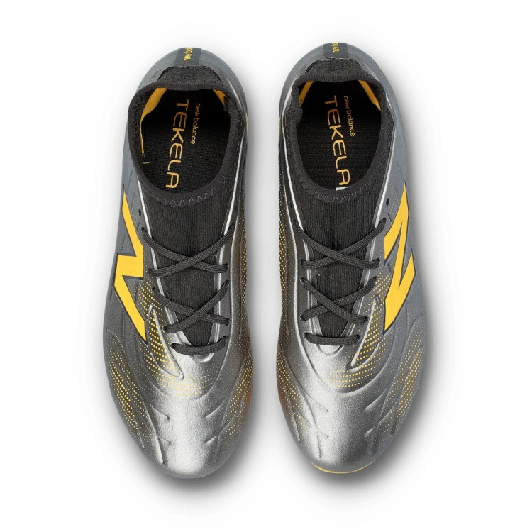 bota-new-balance-tekela-team-low-laced-fg-v5-nino-gris-5