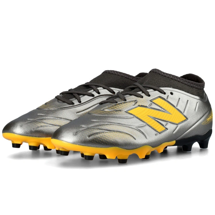 bota-new-balance-tekela-team-low-laced-fg-v5-nino-gris-9