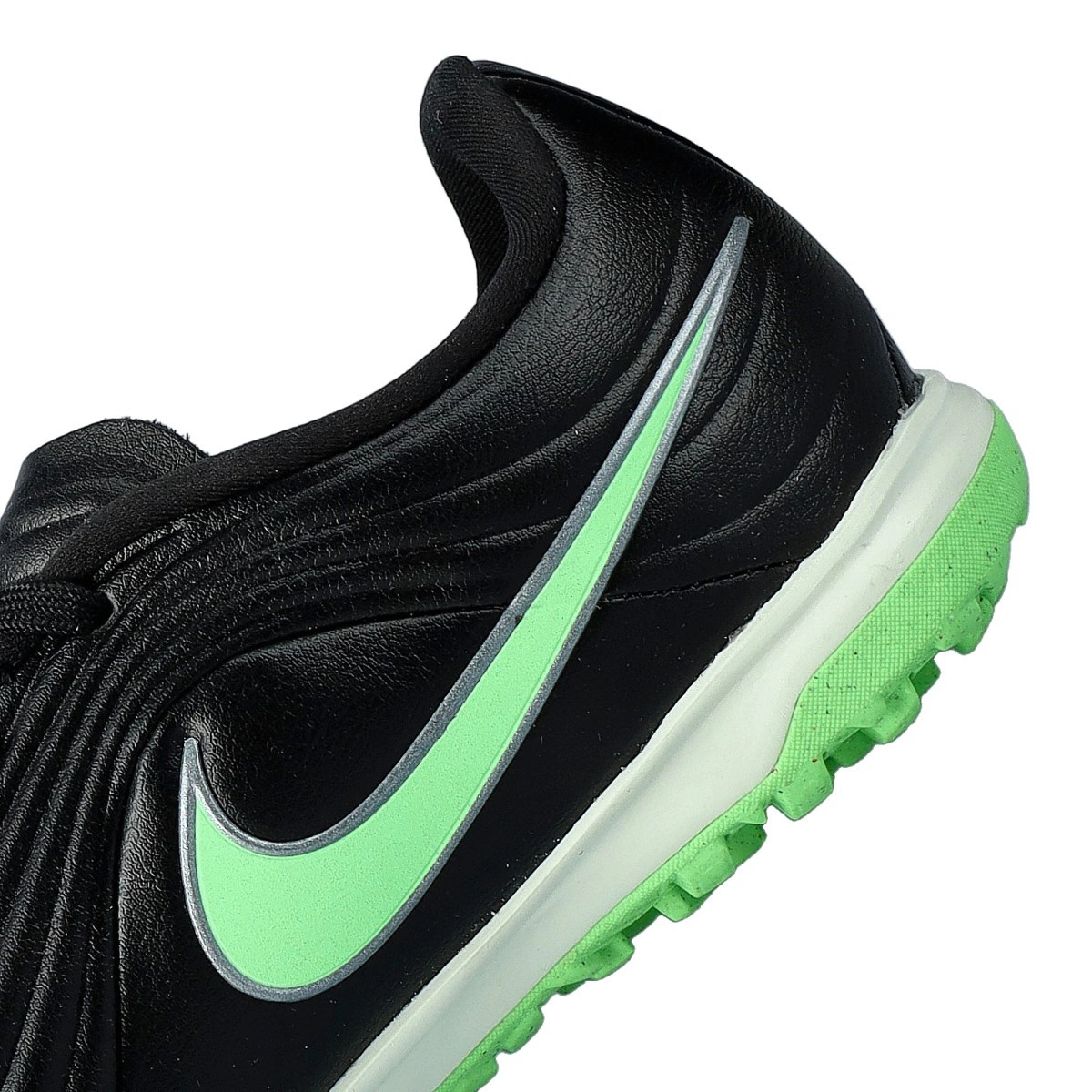 bota-nike-tiempo-maestro-academy-turf-kinder-negro-7