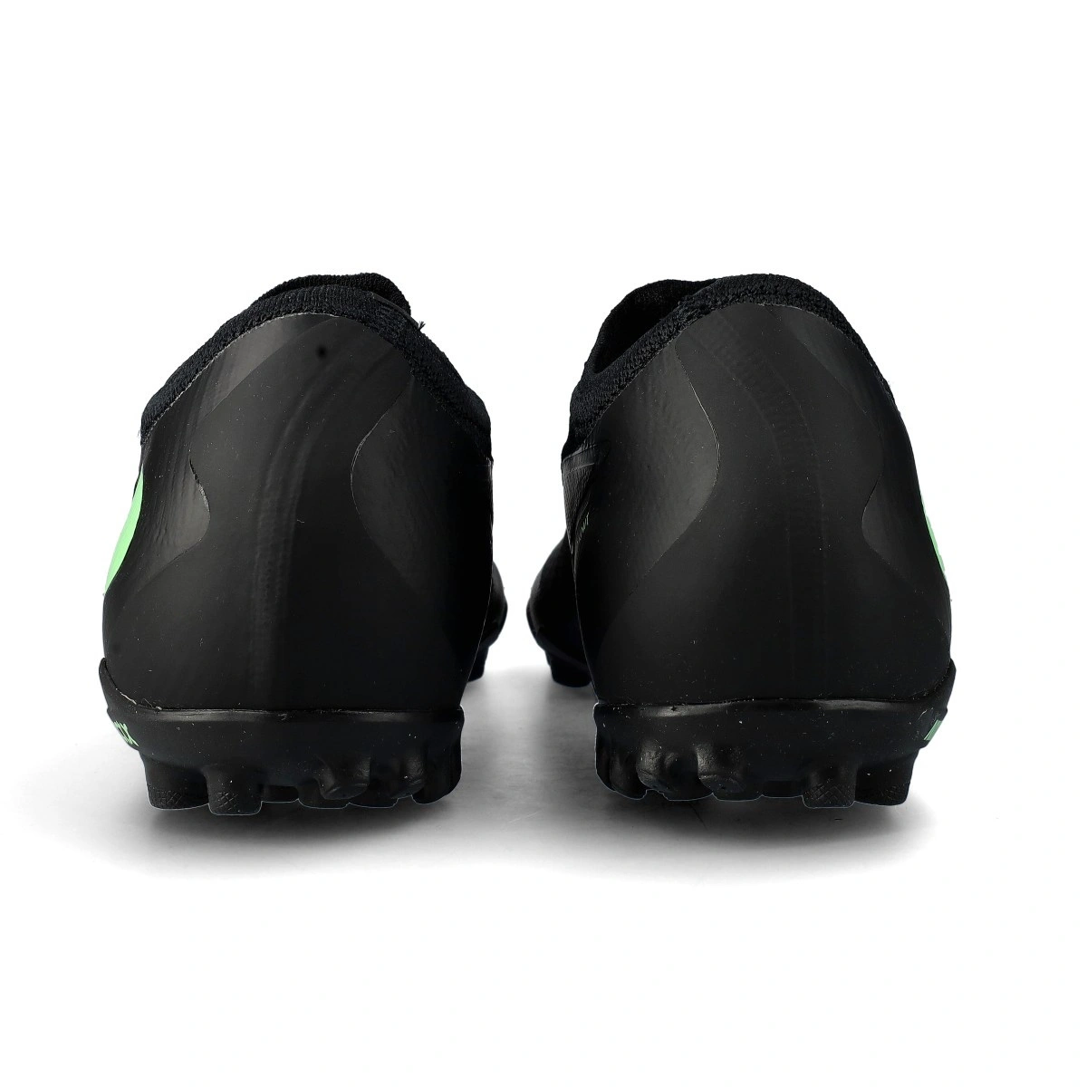 bota-nike-phantom-6-low-pro-turf-negro-4