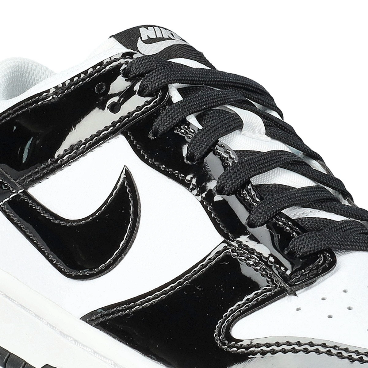 sneakers-nike-dunk-low-se-street1-mujer-blanco-7