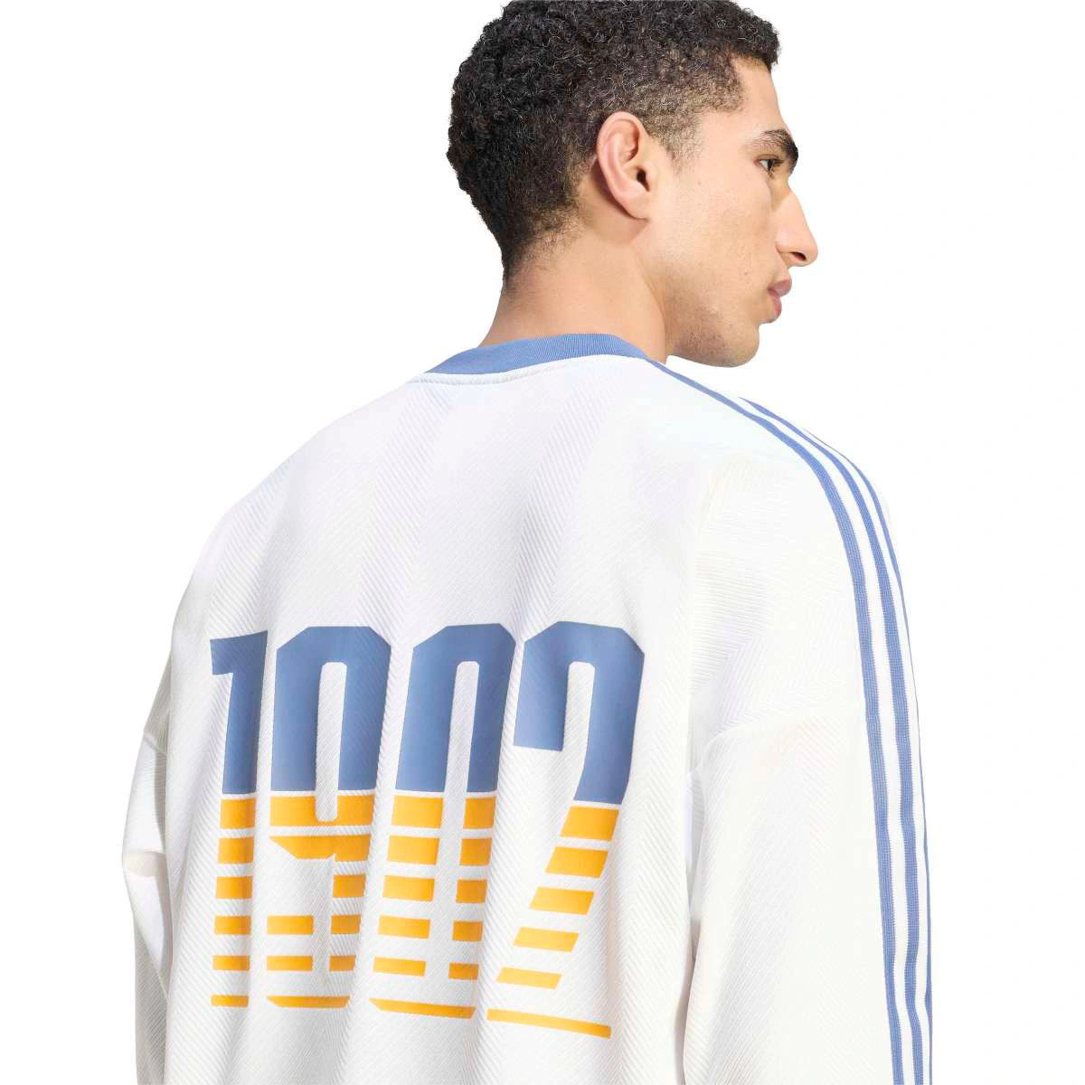 camiseta-adidas-real-madrid-lfstlr-fanswear-2026-2027-white-3