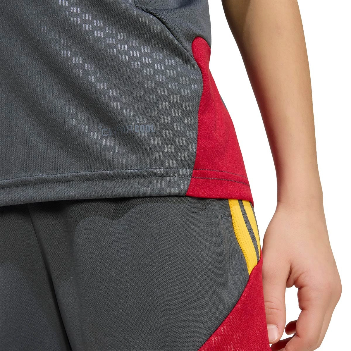 camiseta-adidas-as-roma-training-2026-2027-nino-grey-sixteam-victory-red-3