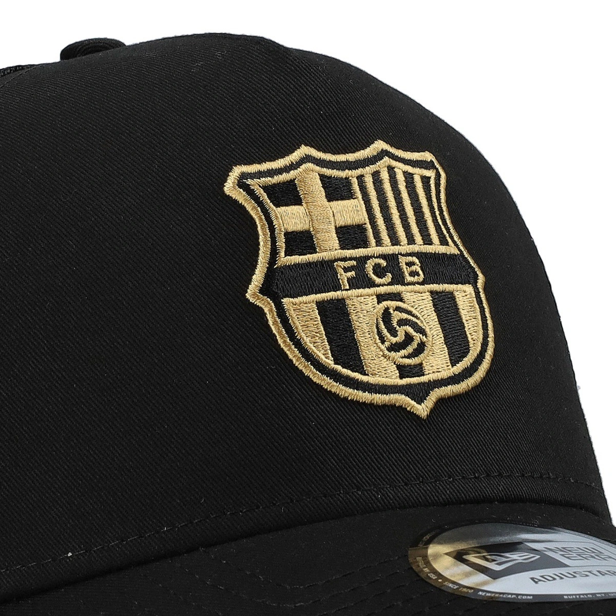 gorra-new-era-black-gold-trucker-negro-3