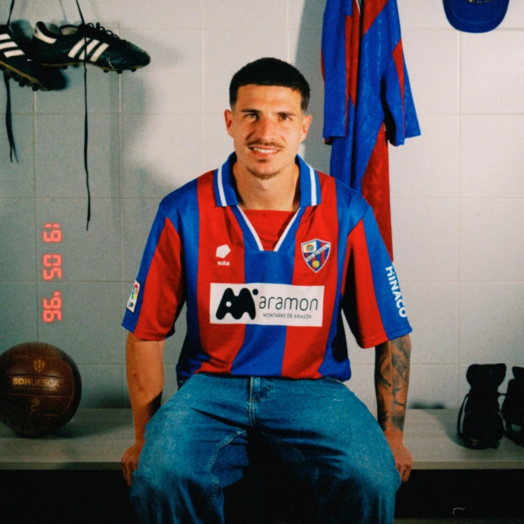camiseta-soka-sociedad-deportiva-huesca-retro-2025-2026-sdh-blue-sdh-red-8