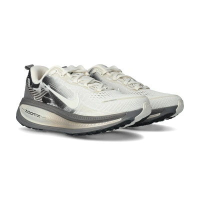 Chaussures Vomero 18 Mujer