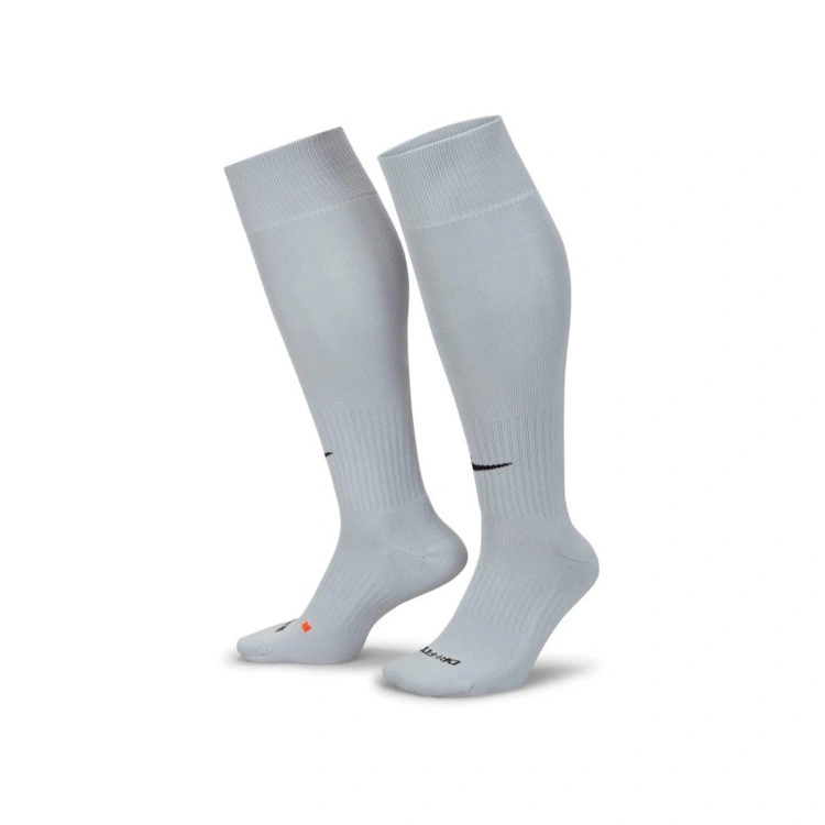 medias-nike-classic-ii-over-the-calf-gris-wolf-0