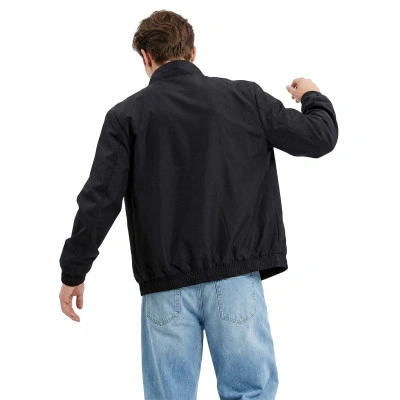 Veste Operazione Nostalgia Veste 2026