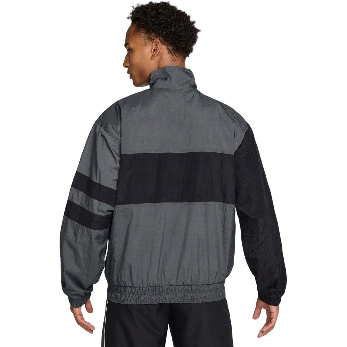 chaqueta-nike-inter-milan-fanswear-2026-2027-iron-grey-black-tour-yellow-1