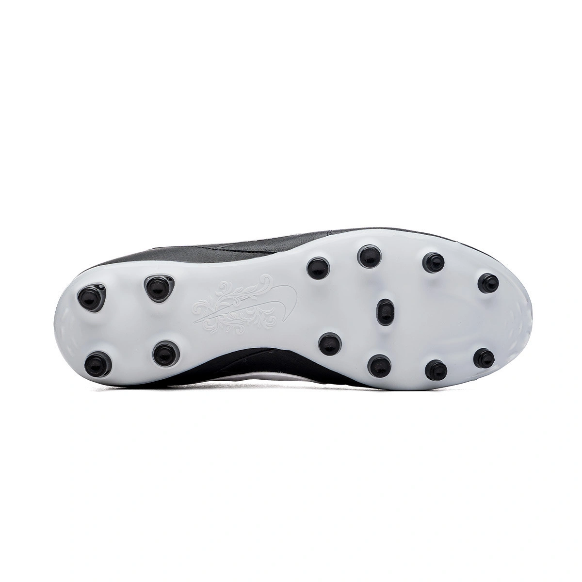 bota-nike-premier-iii-fg-black-white-black-white-3