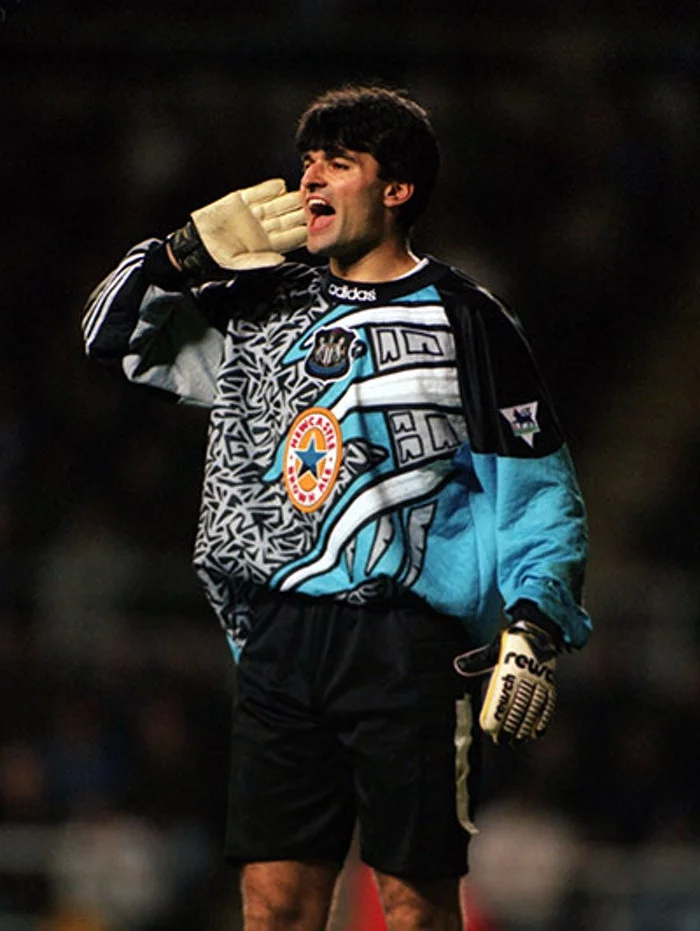 post card srnicek_0.webp