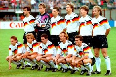 card Top 10 des meilleurs maillots de la Coupe du monde