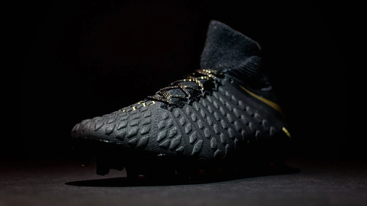 post card Post-Nike-Hypervenom-Game-of-Gold-7.webp