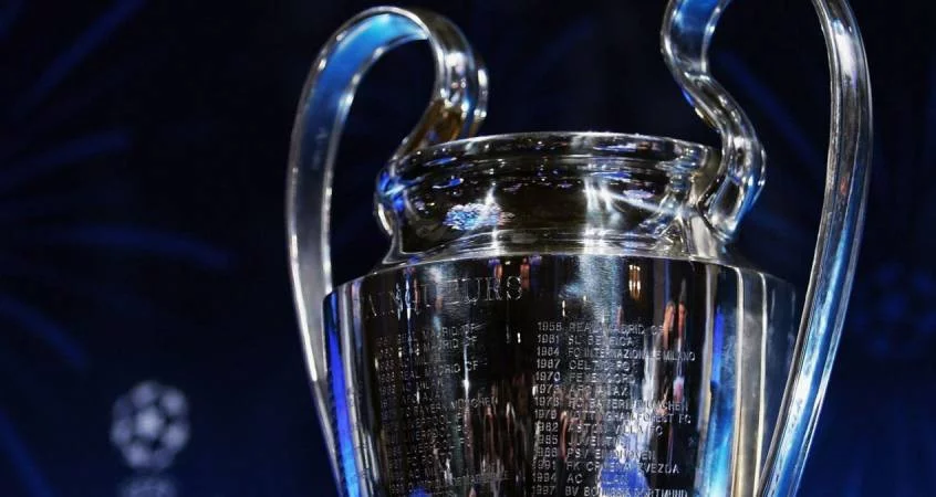 post card Post-Cambios-UCL-3.webp