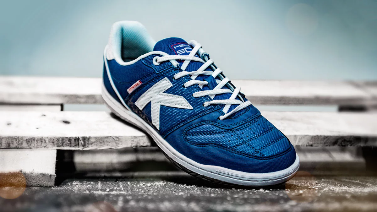 post card Post-Zapatillas-Kelme-Modernas-4.webp