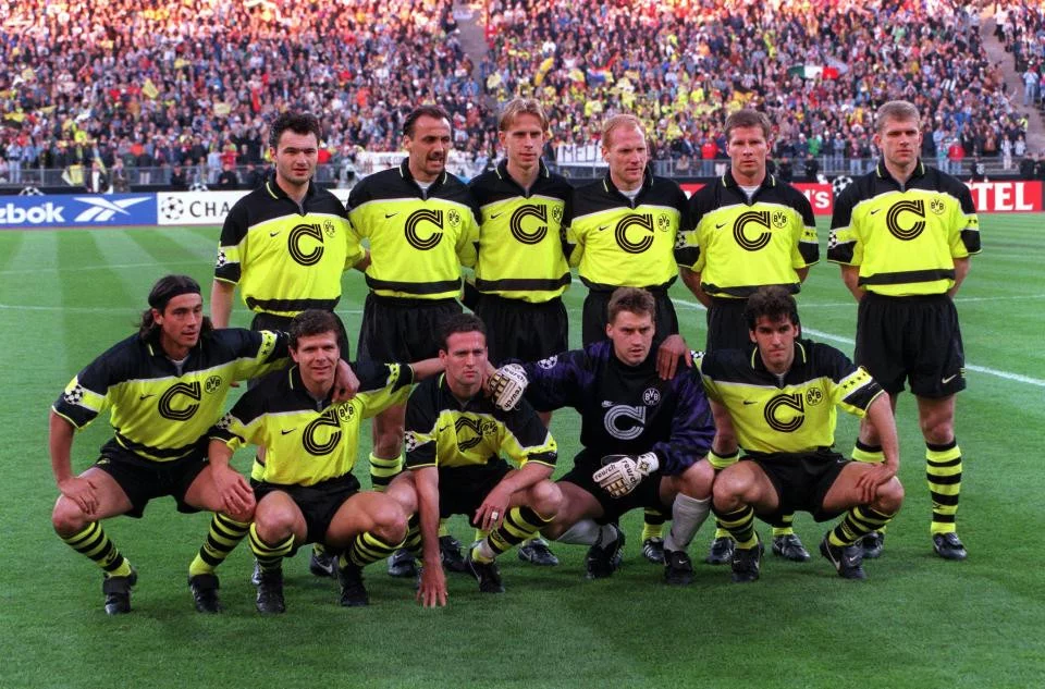 post card Post-Mejores-Camisetas-Finales-Champions-6.webp