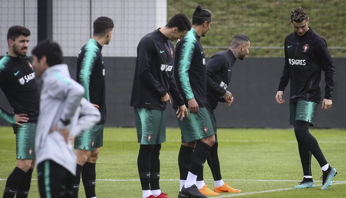 post card blog-botas-color-CR7.webp