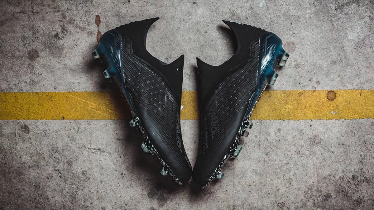 post card Post-adidas-Shadow-Mode-6.webp