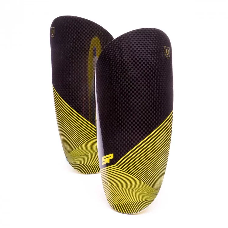 post card blog-accesorios-pretemporada-espinilleras.webp