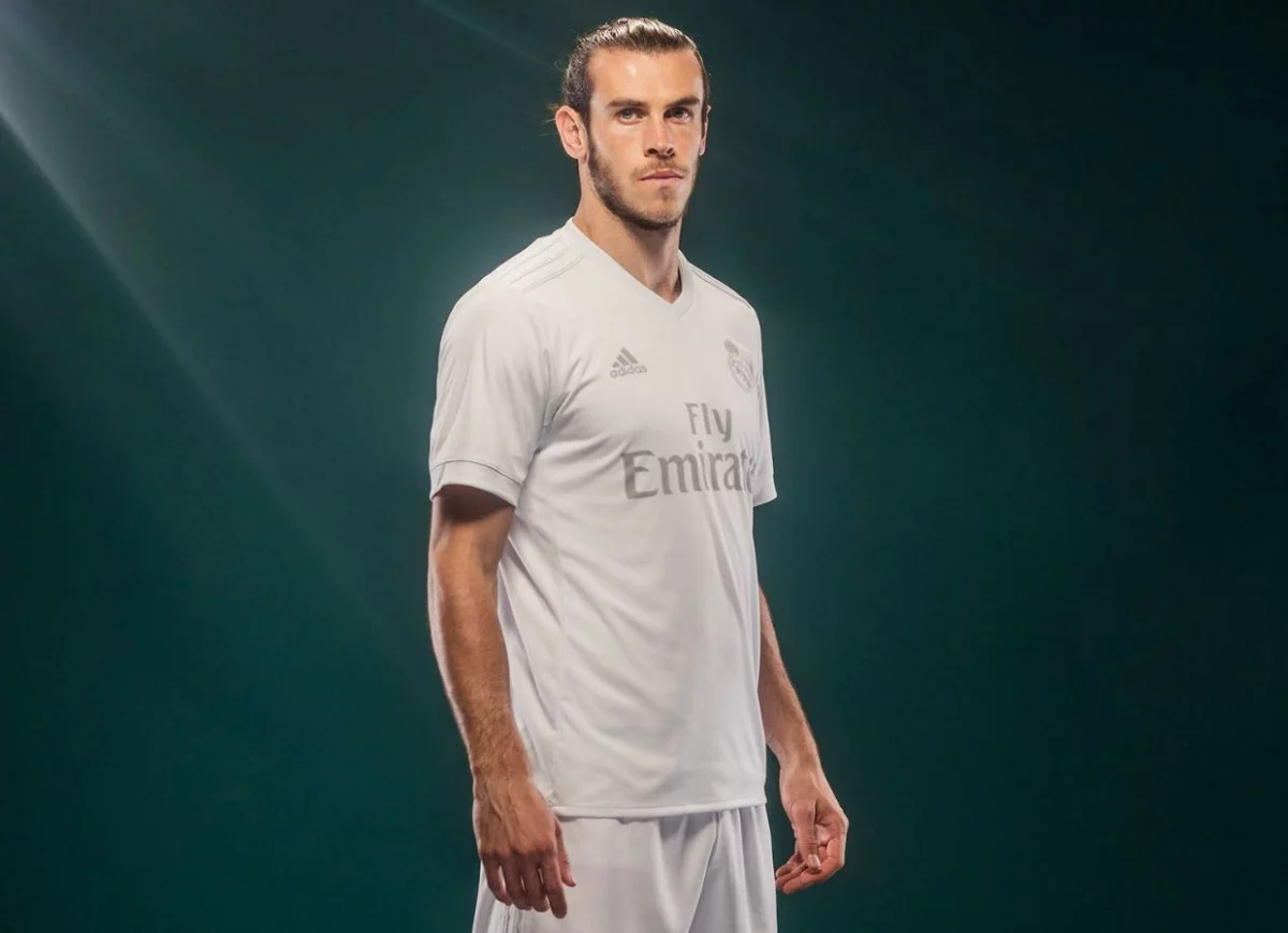 post card Blog-camiseta-roja-real-madrid-parley.webp