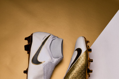 EDITION SPÉCIALE NIKE PHANTOM GOLD