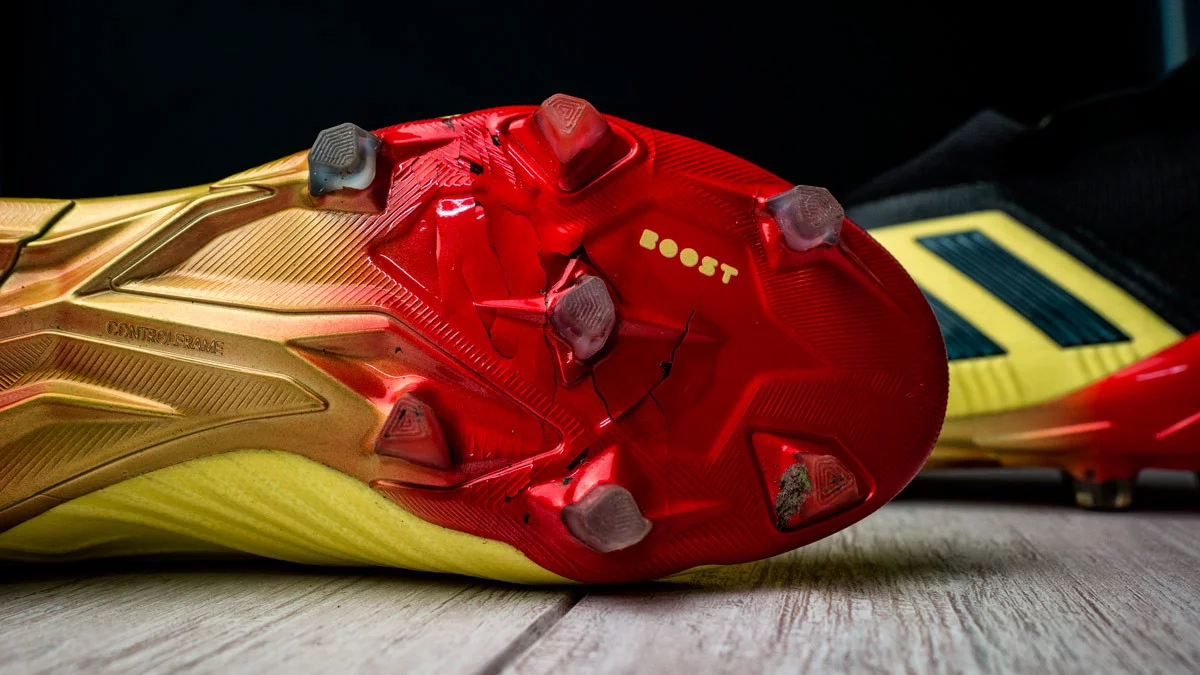 post card suela-adidas-predator-desgaste+.webp