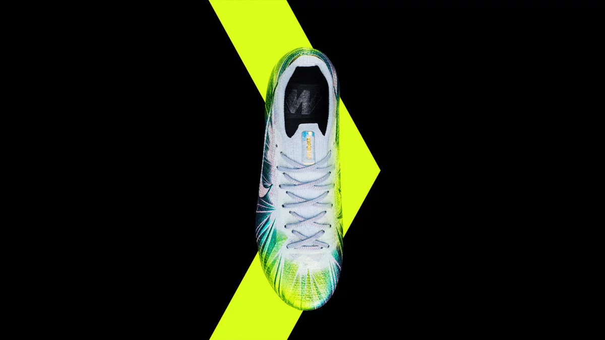 post card Post-Botas-Modric-2.webp