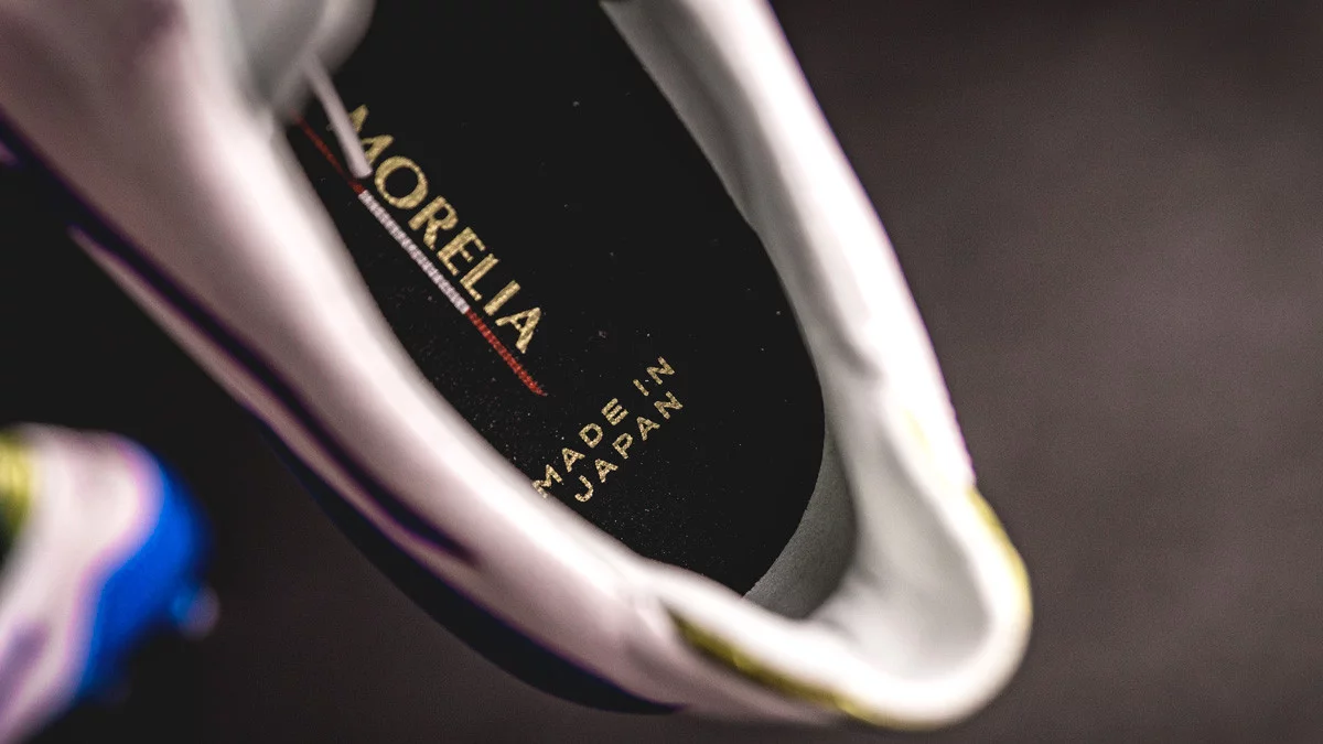 post card mizuno-wave-cup-2002-rivaldo-5_0.webp