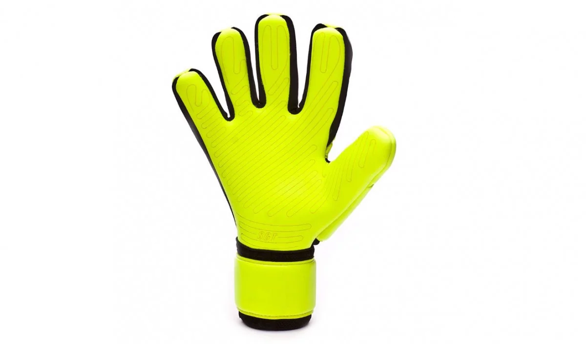 post card Post-Nike-Premier-RS-SGT-Promo-8.webp