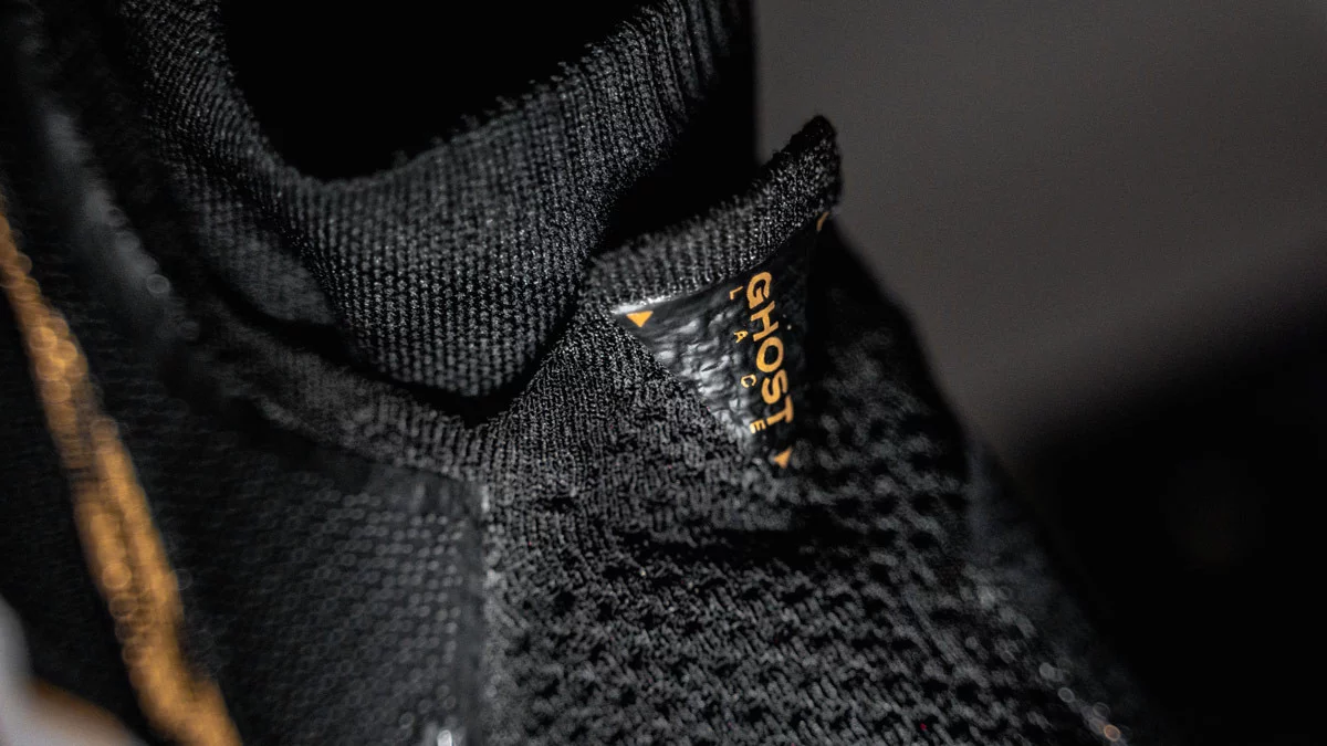 post card botas_futbol_nike_black_lux_phantom-vsn-detalle.webp