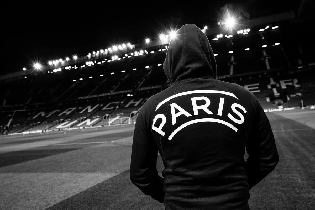 post card DzN72jtWwAA6hnf.webp