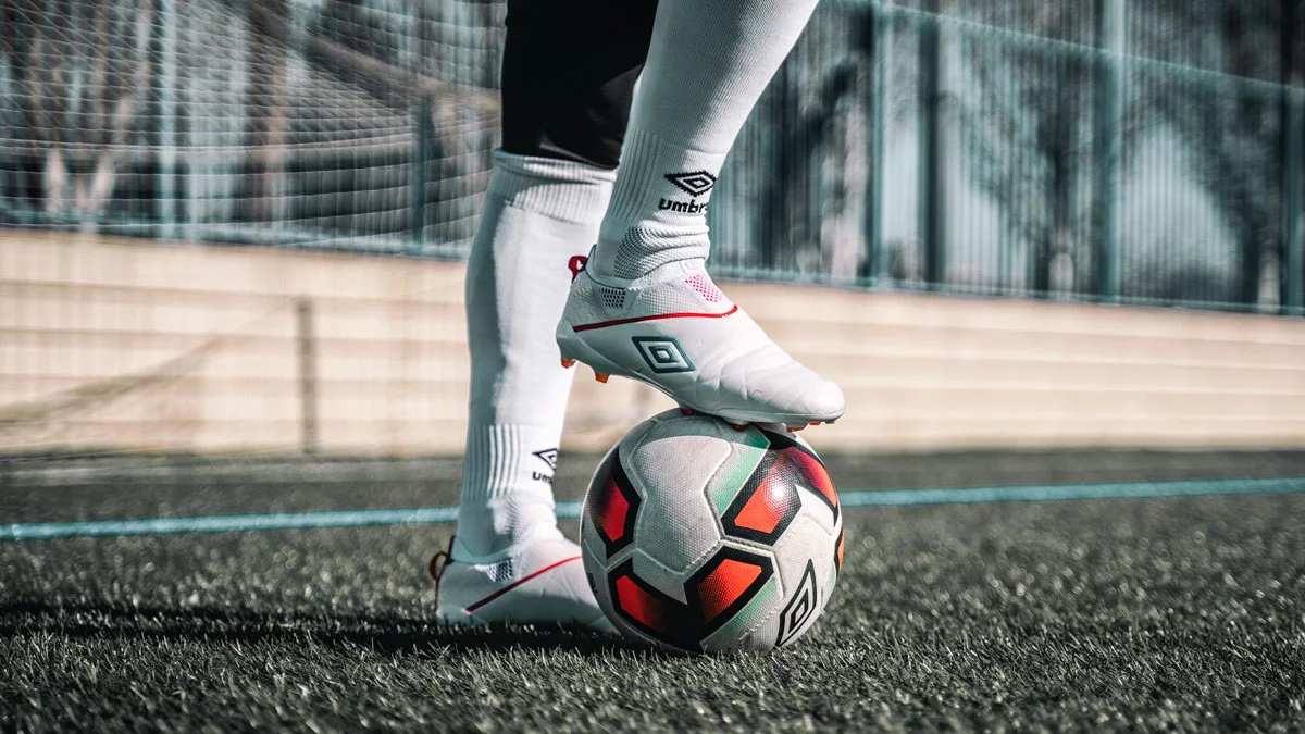 post card Umbro_medusae-iii-laceless-2.webp